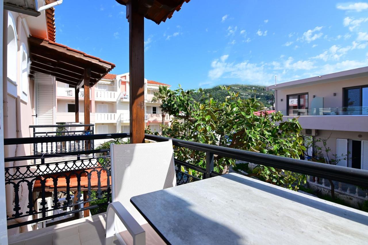 Nadia'S Studios & Apartments In Argasi, Sea-View Kültér fotó