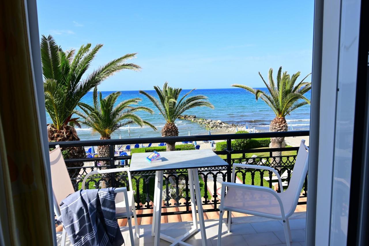 Nadia'S Studios & Apartments In Argasi, Sea-View Kültér fotó